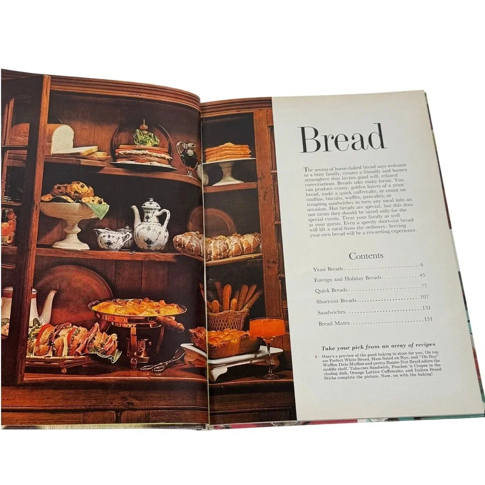 Vintage Better Homes and‎ Gardens Bread Cook Book 1967 Hardcover 360 Recipes BHG